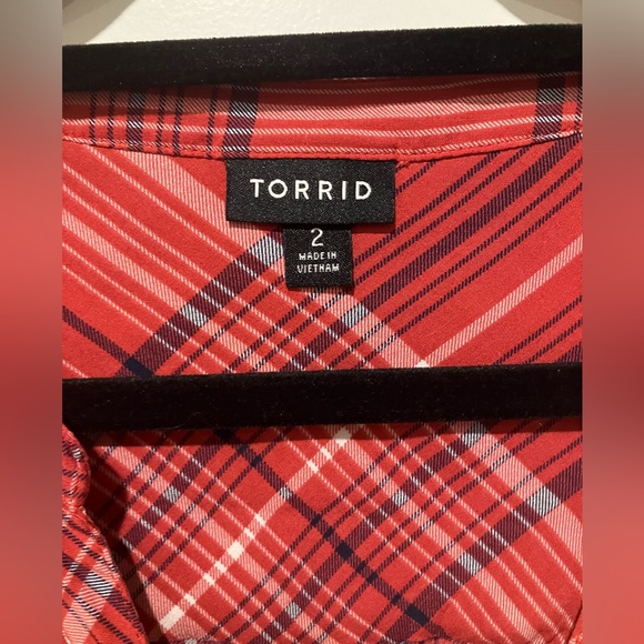TORRID S2 Plaid Top - Picture 2 of 4